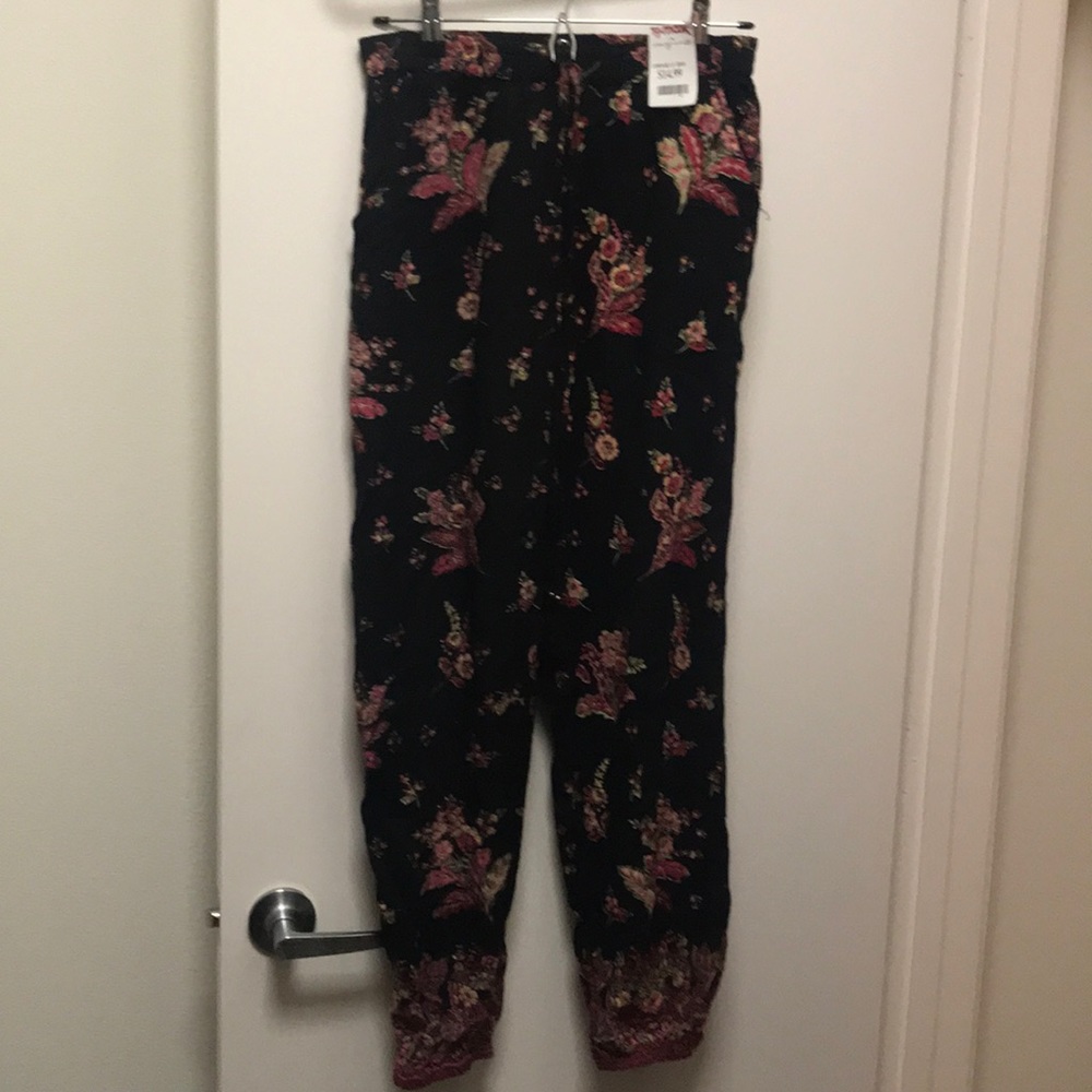 Black floral flowy pants tapered ankles